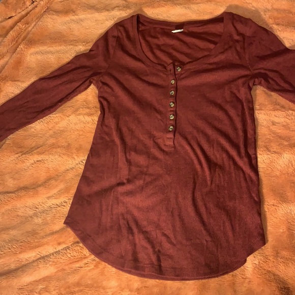 Old Navy Top SZ Small Burgundy - Picture 2 of 4